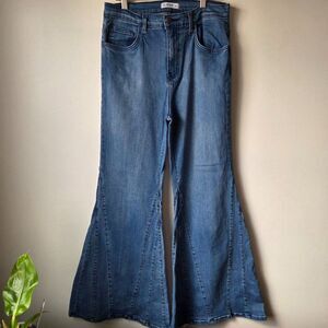 EUC O2 DENIM FLARE STRETCH JEANS SIZE 31